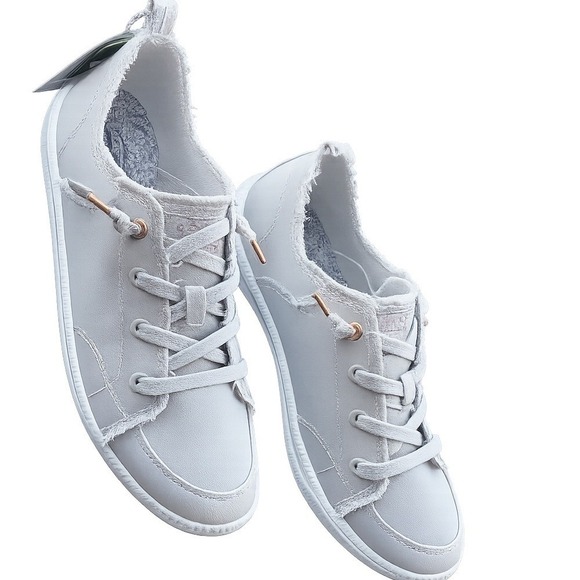 BOBS B Cute 2.0 Light Gray Canvas Sneakers Woman's Size 8.5 Vegan Memory Foam - Picture 3 of 10